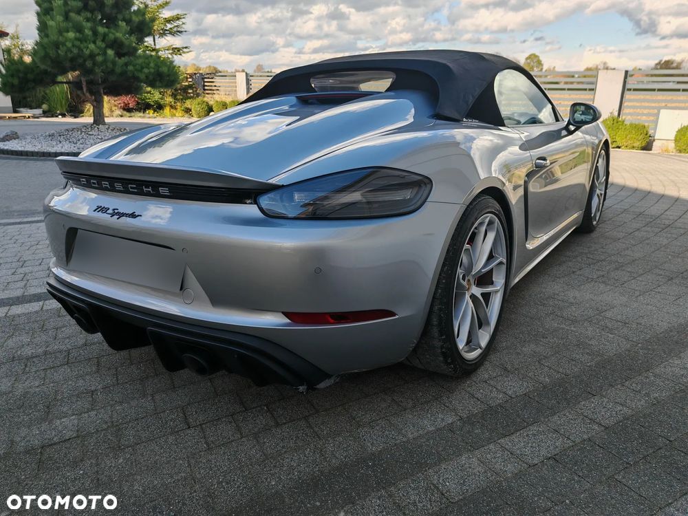 Porsche 718 Spyder Spyder - 15