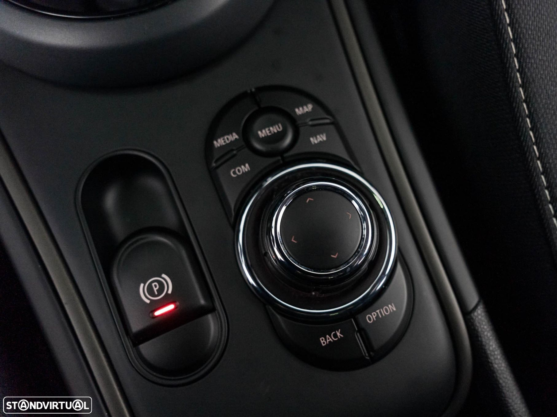 MINI Countryman Cooper SE Premium Essential Auto - 27