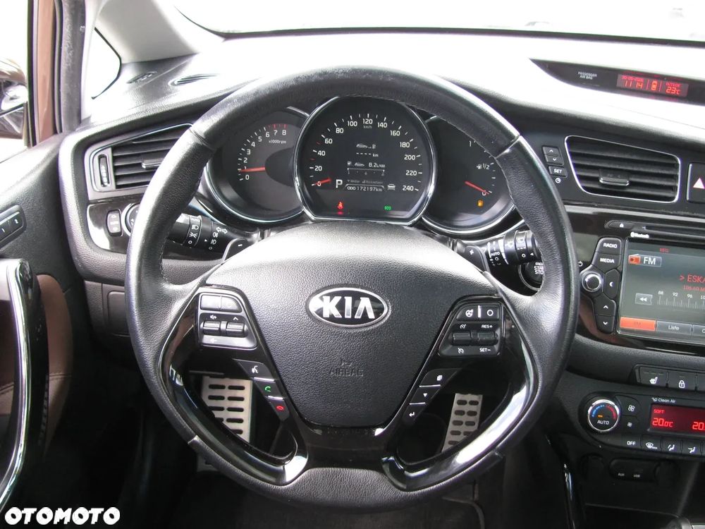 Kia Ceed 1.6 GDI DCT Platinum Edition - 26