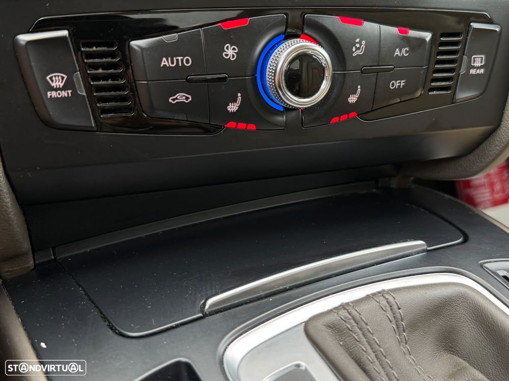 Audi A4 2.0 TDI S tronic design - 11