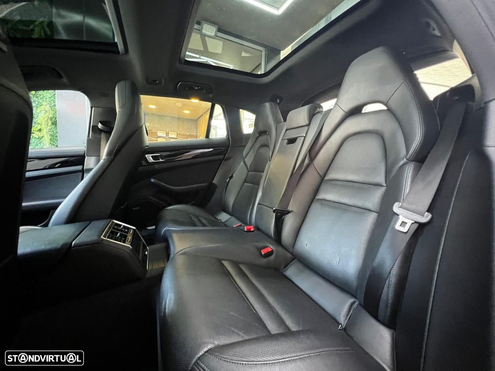 Porsche Panamera Sport Turismo 4 E-Hybrid Platinum Edition PDLS - 14