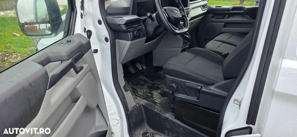 Ford Transit Custom - 8
