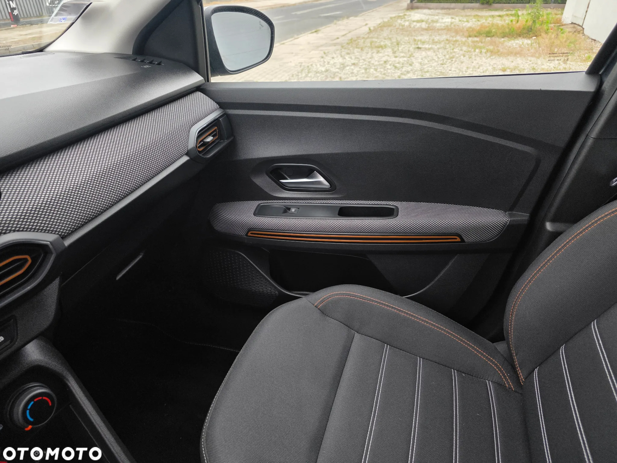 Dacia Sandero Stepway 1.0 TCe Laureate S&S - 31