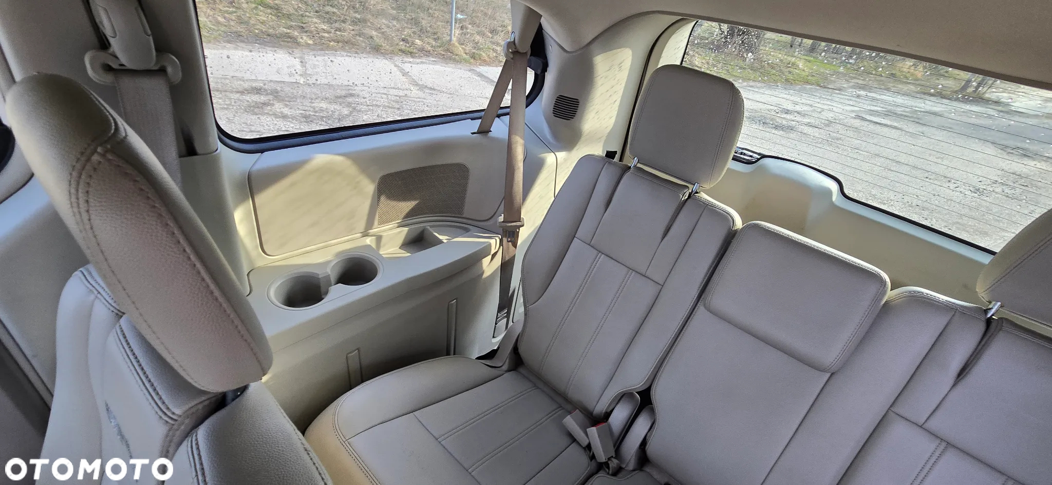 Chrysler Town & Country 3.6 Touring - 10