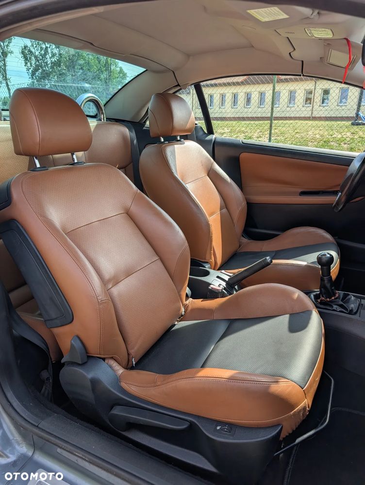 Peugeot 207 CC - 5