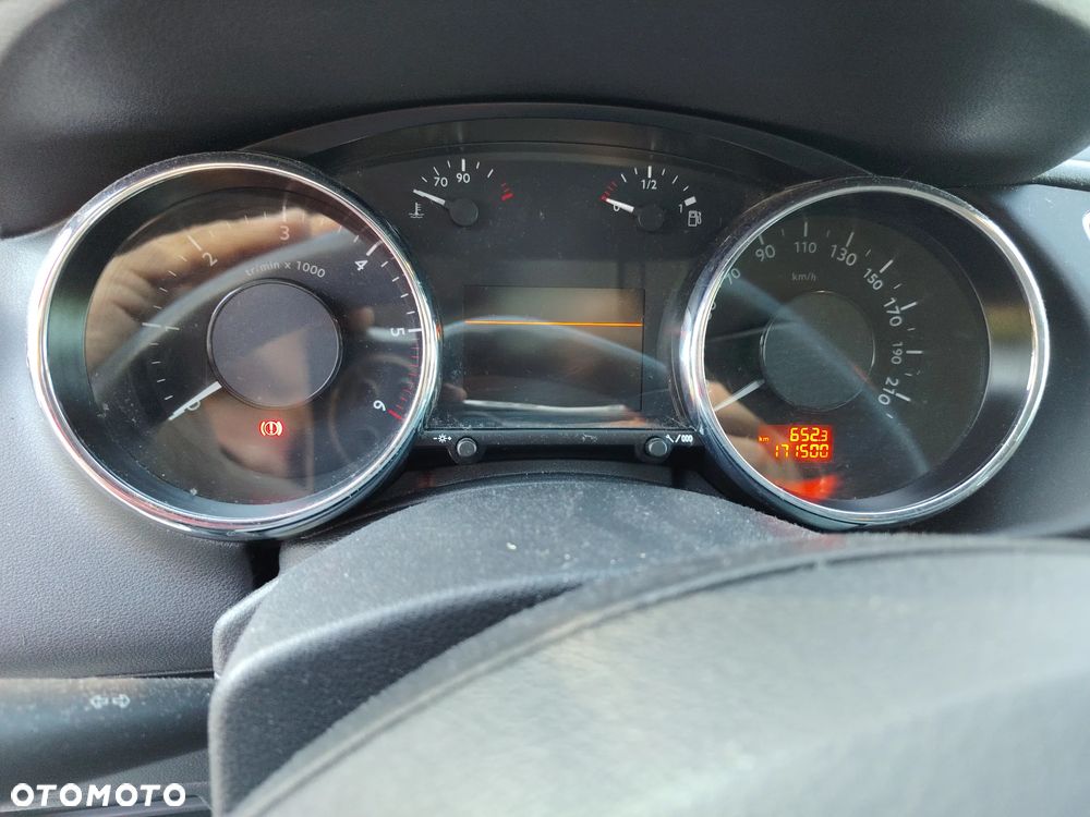 Peugeot 3008 1.6 HDi Premium - 17