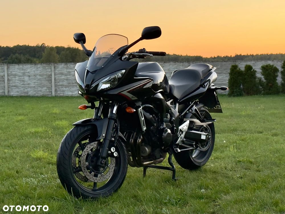 Yamaha FZ6
