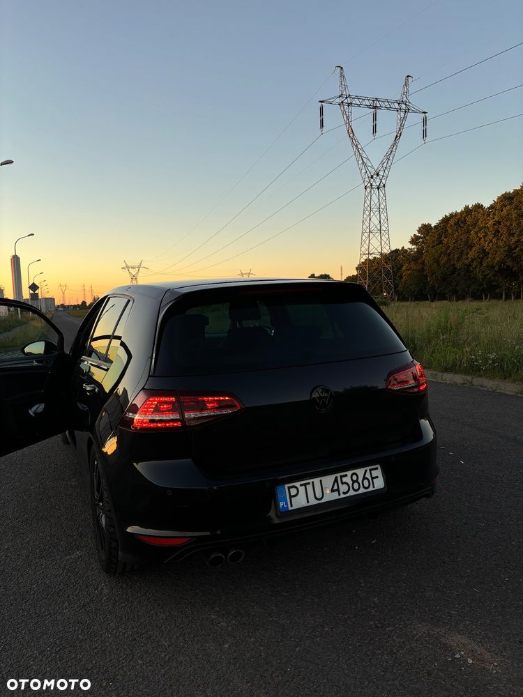 Volkswagen Golf 2.0 TDI BMT Highline - 2