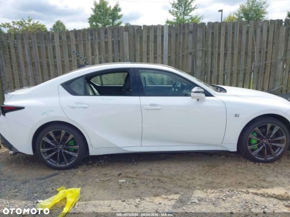 Lexus IS - 5