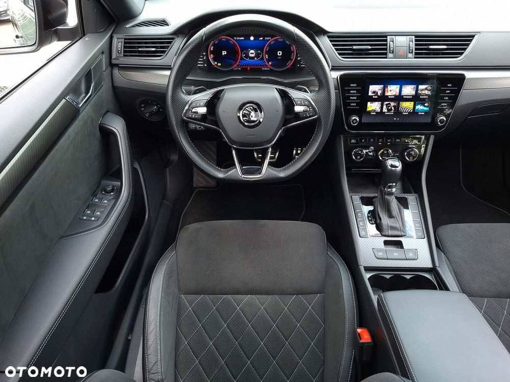 Skoda Superb 2.0 TDI SCR 4x4 Sportline DSG - 20