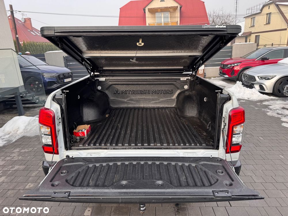 Mitsubishi L200 Pick Up 4x4 S&S Autm Double Cab Top - 29