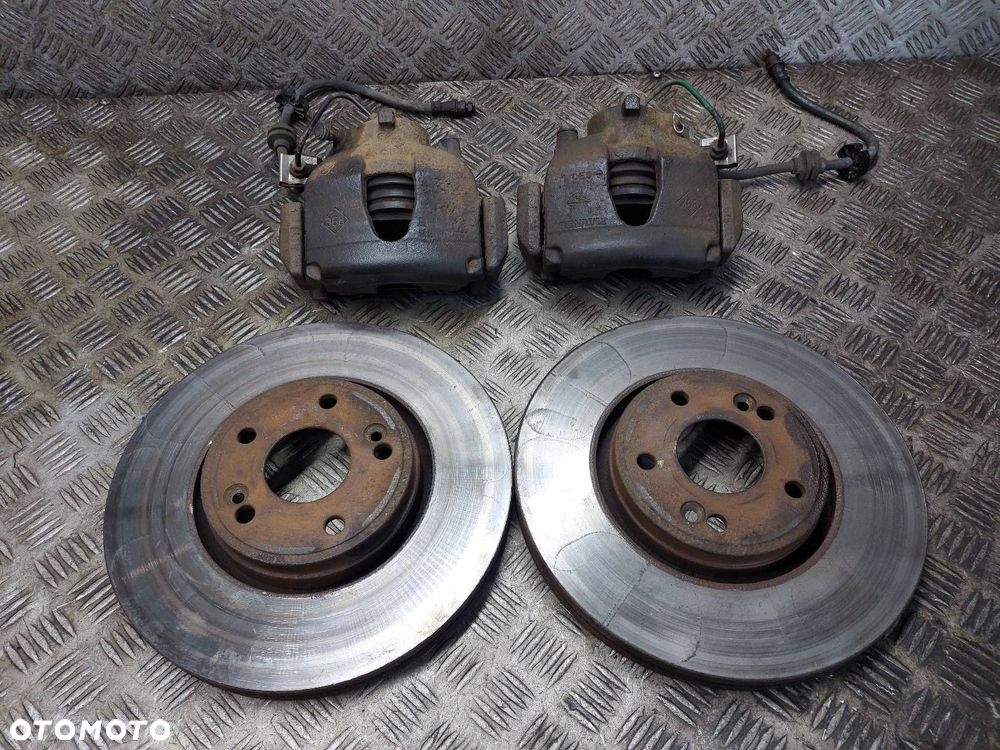TARCZE HAMULCOWE PRZÓD + KLOCKI + ZACISKI RENAULT LAGUNA II 1.8 16V - 1