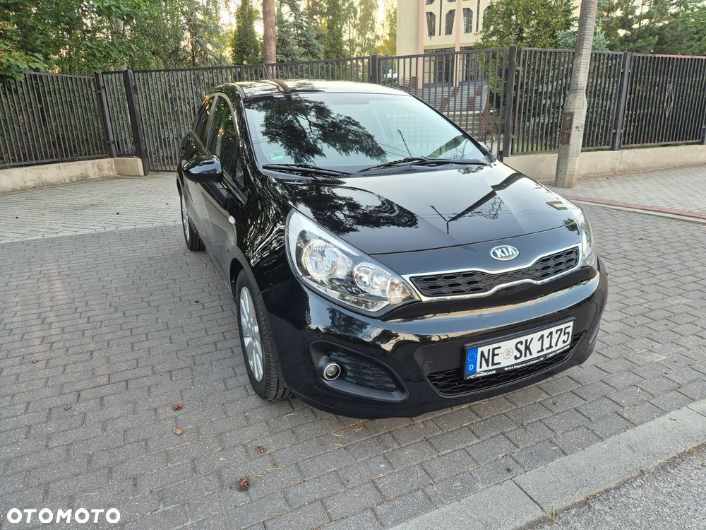 Kia Rio 1.2 Dream Team Edition - 16