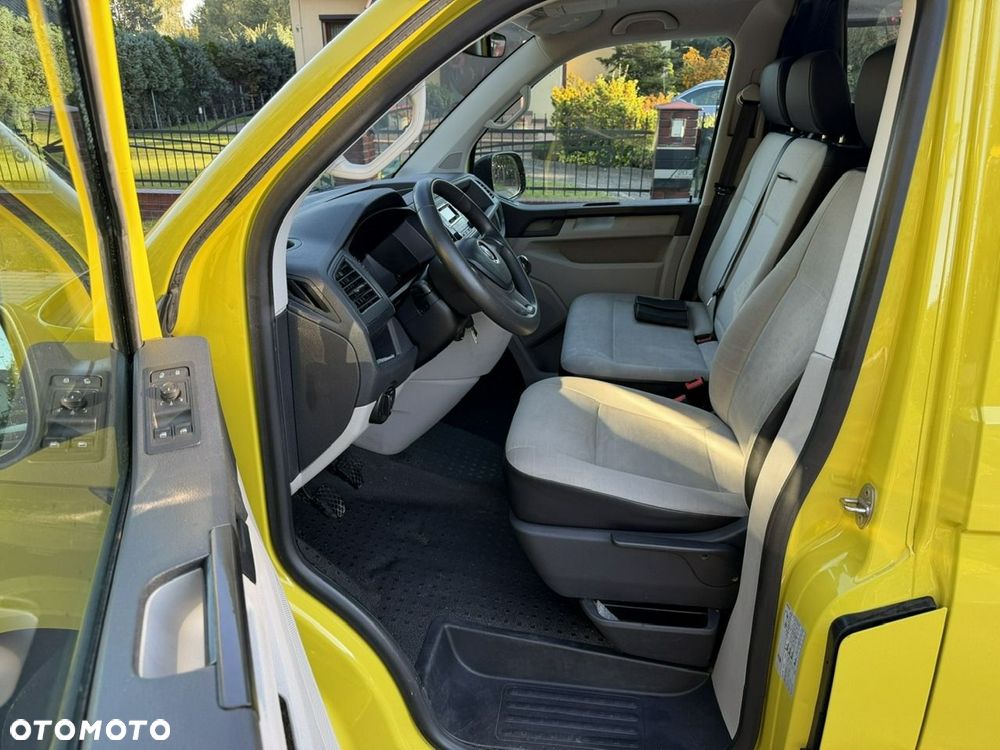 Volkswagen Transporter - 18