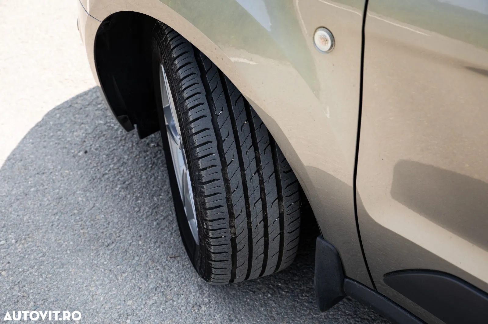 Ford Tourneo Connect 1.5 EcoBlue Start-Stop Titanium - 14
