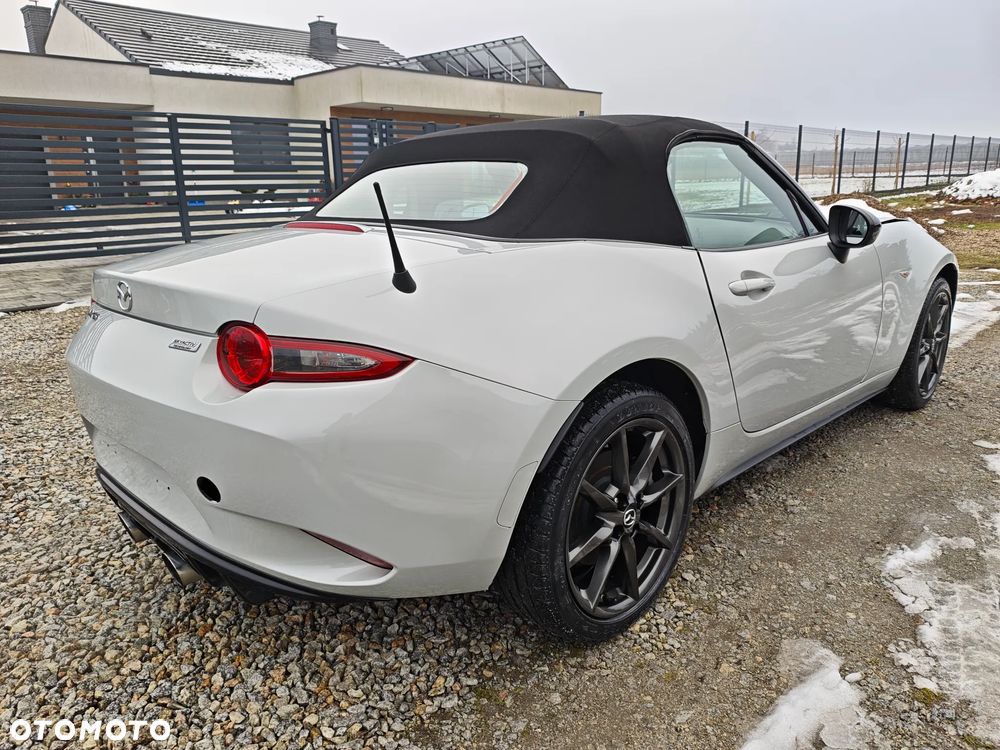 Mazda MX-5 SKYACTIV-G 160 SAKURA - 3