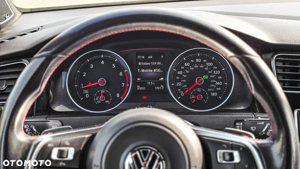 Volkswagen Golf - 15