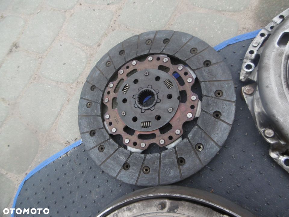 Koło dwumasowe sprzęgło VOLVO V50 S40 II 1,6HDI TDCI SACHS - 3