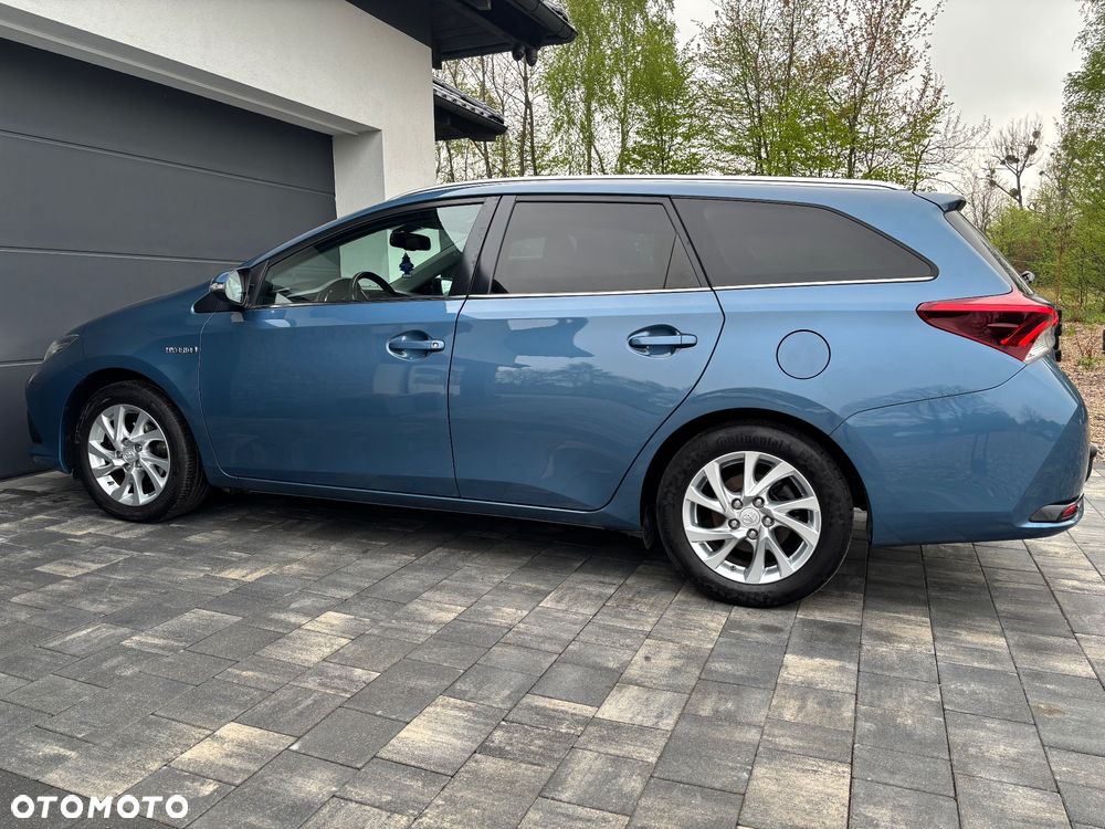 Toyota Auris - 4