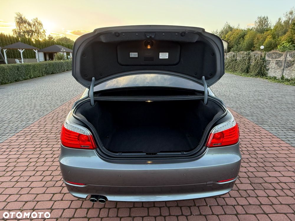 BMW Seria 5 525d Edition Lifestyle - 22