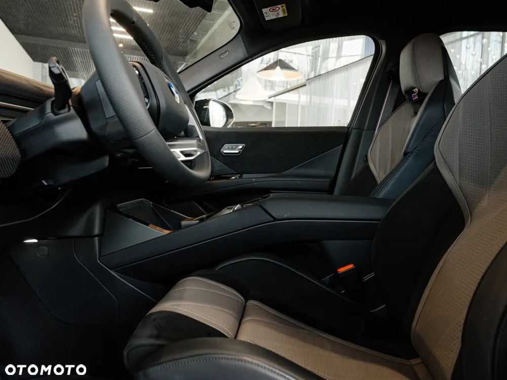 BMW iX3 - 9