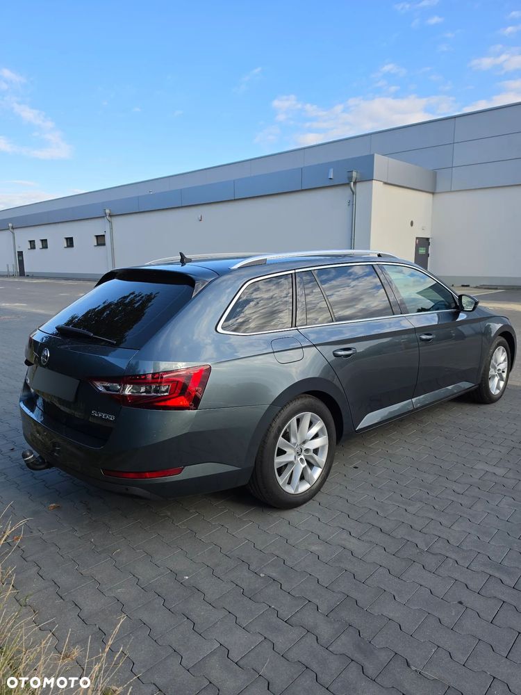 Skoda Superb 2.0 TDI Style DSG - 3