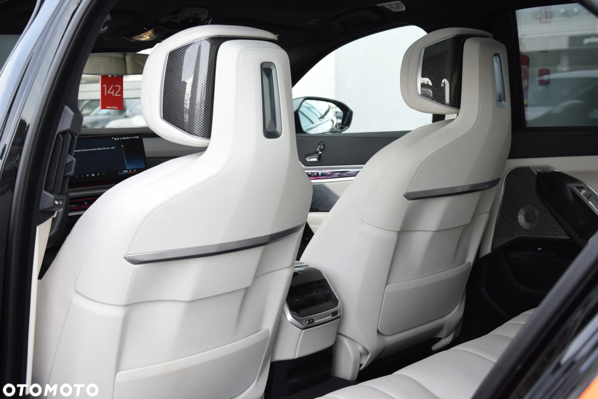 BMW Seria 7 - 26