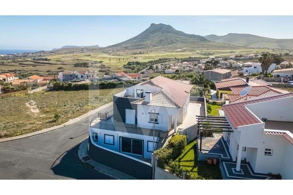 Moradia T3 com Apartamento T1 e Garagem – Porto Santo - Grande imagem: 3/60