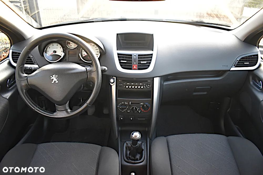 Peugeot 207 1.4 16V Presence - 6