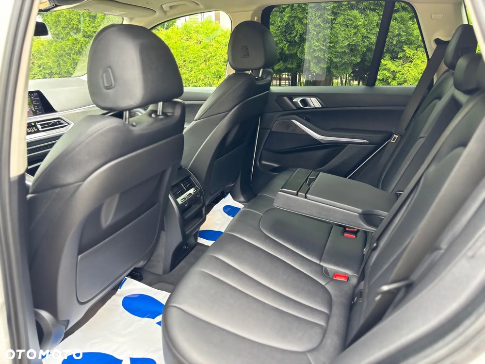 BMW X5 xDrive25d xLine - 24