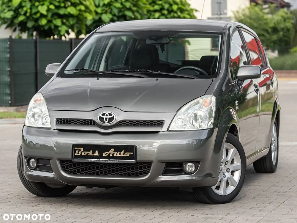 Toyota Corolla Verso 2.0 D-4D - 5