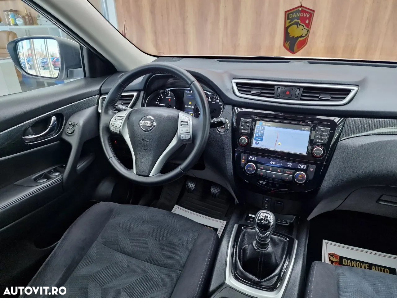 Nissan X-Trail - 17