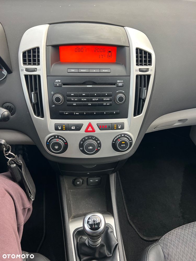 Kia Ceed 1.6 Optimum - 19