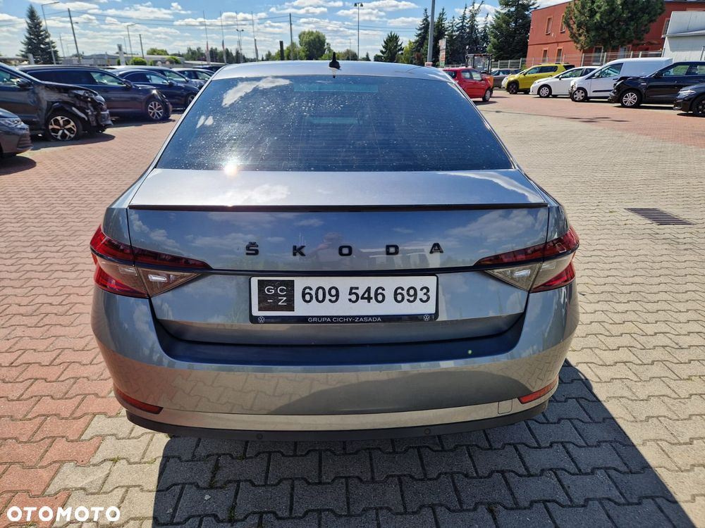 Skoda Superb 2.0 TDI SCR 4x4 Style DSG - 5