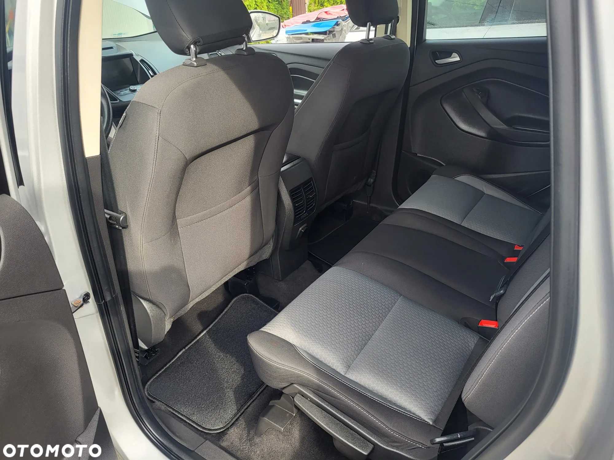 Ford Kuga - 23