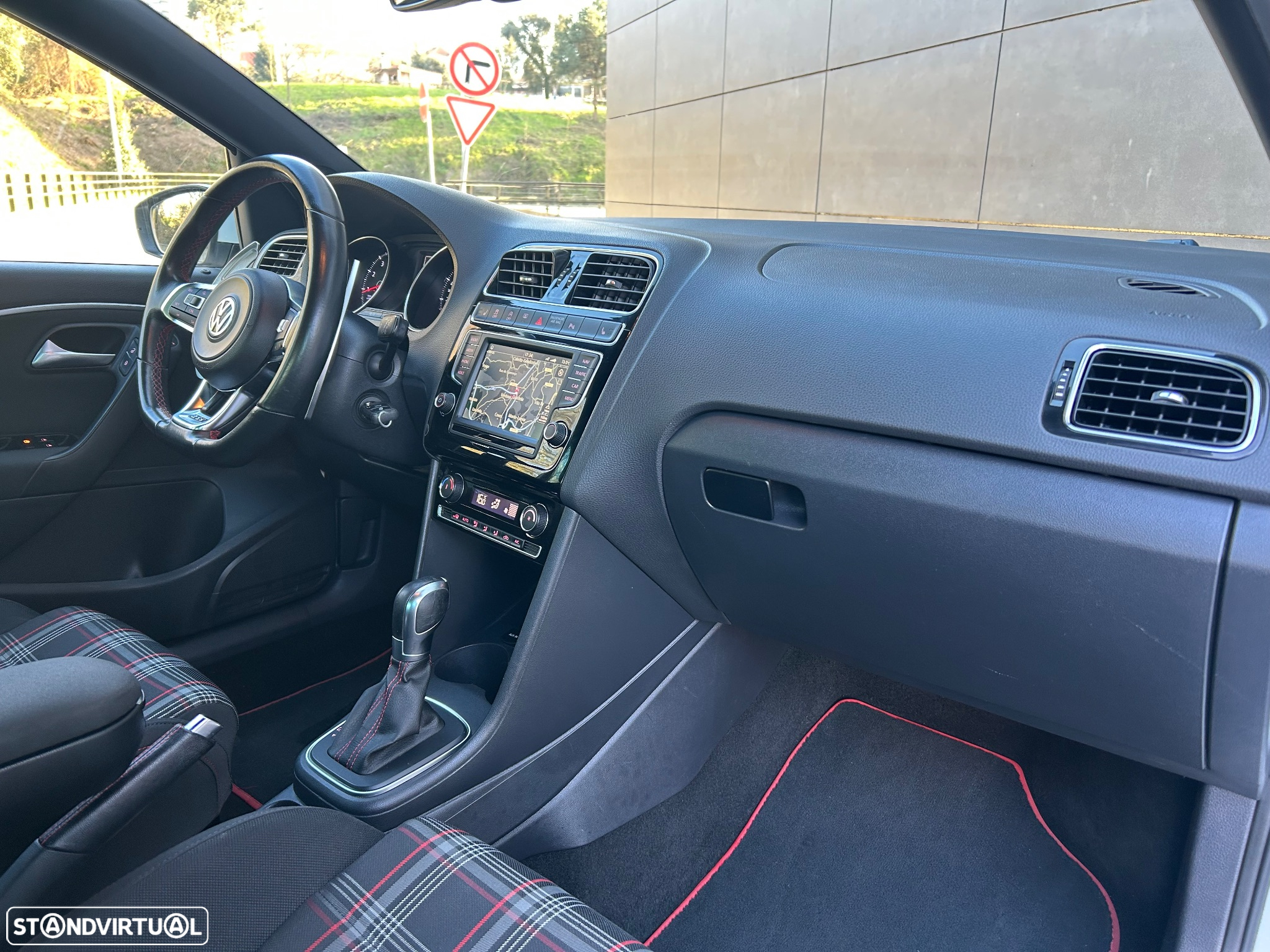 VW Polo 1.8 TSi GTi DSG - 20