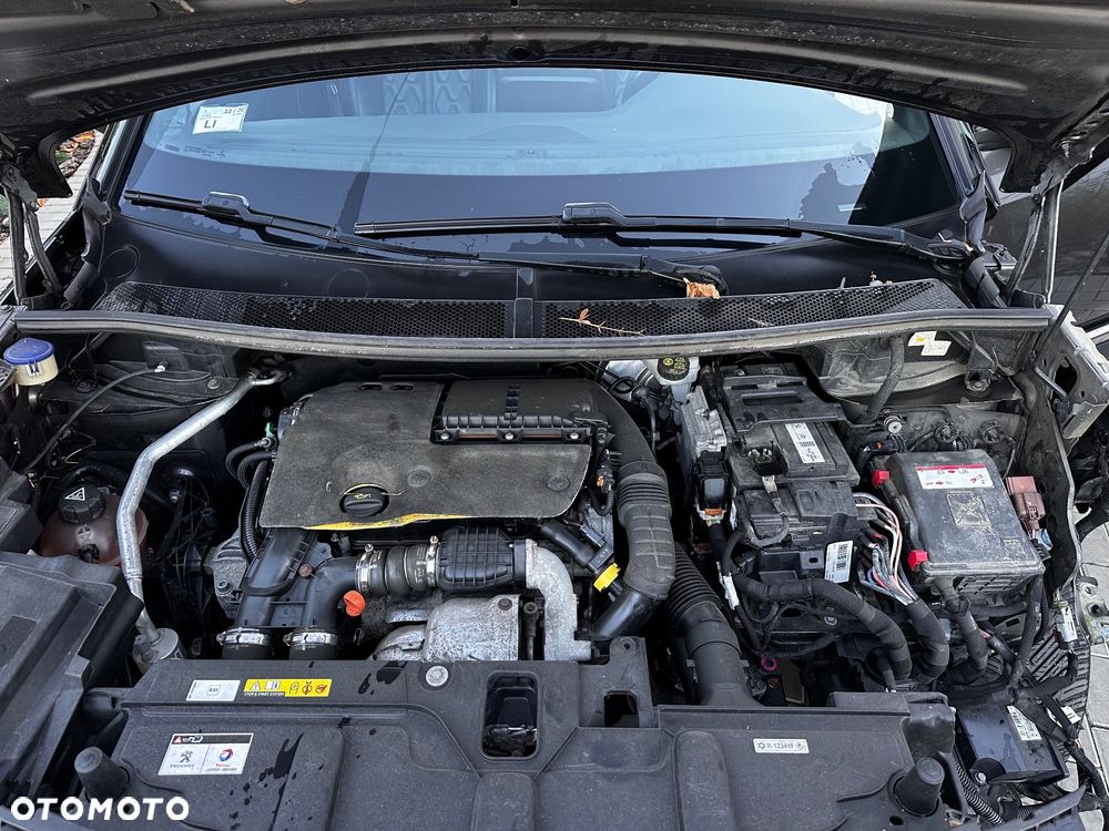 Peugeot 5008 BlueHDi 120 EAT6 Allure - 34