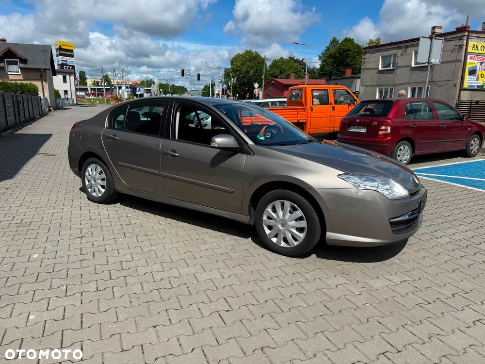 Renault Laguna 1.6 16V Emotion - 8