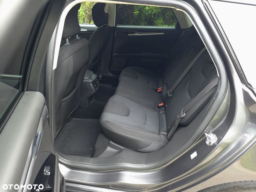 Ford Mondeo 2.0 TDCi Titanium - 11