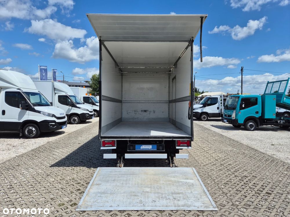 Iveco Daily 35C16 Hi-Matic, kontener 8PAL, winda 750KG, 133 600KM, klimatyzacja, webasto, drzwi boczne - 6