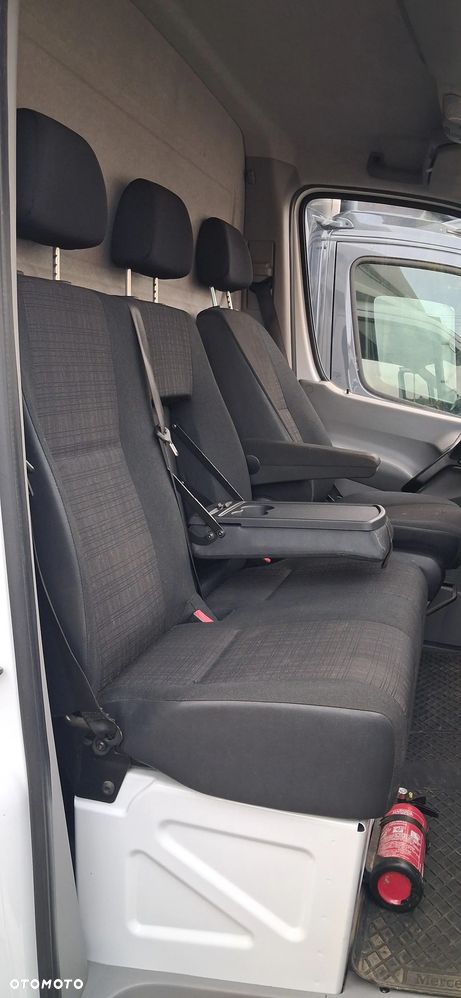 Mercedes-Benz SPRINTER - 12