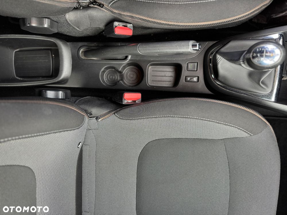 Renault Captur - 19