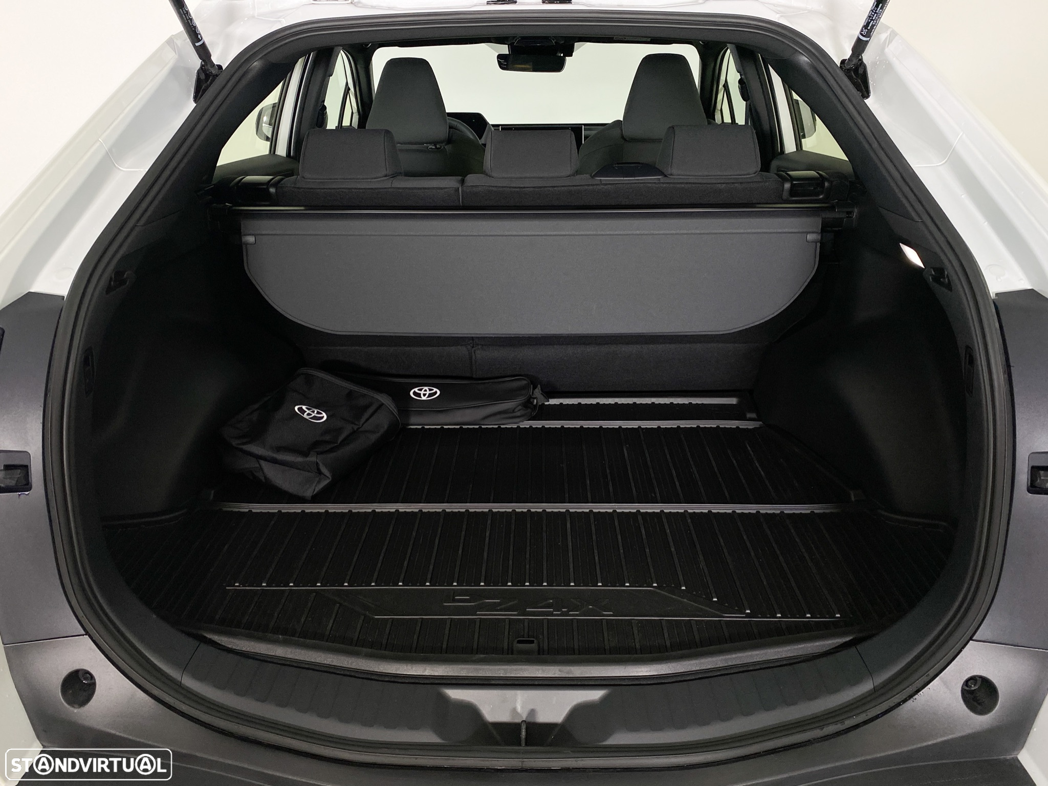 Toyota bZ4X 71,4 kWh Exclusive - 8