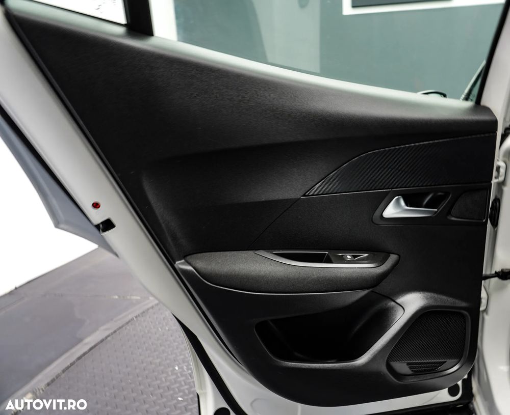 Peugeot 2008 1.5 BlueHDI STT Allure - 22