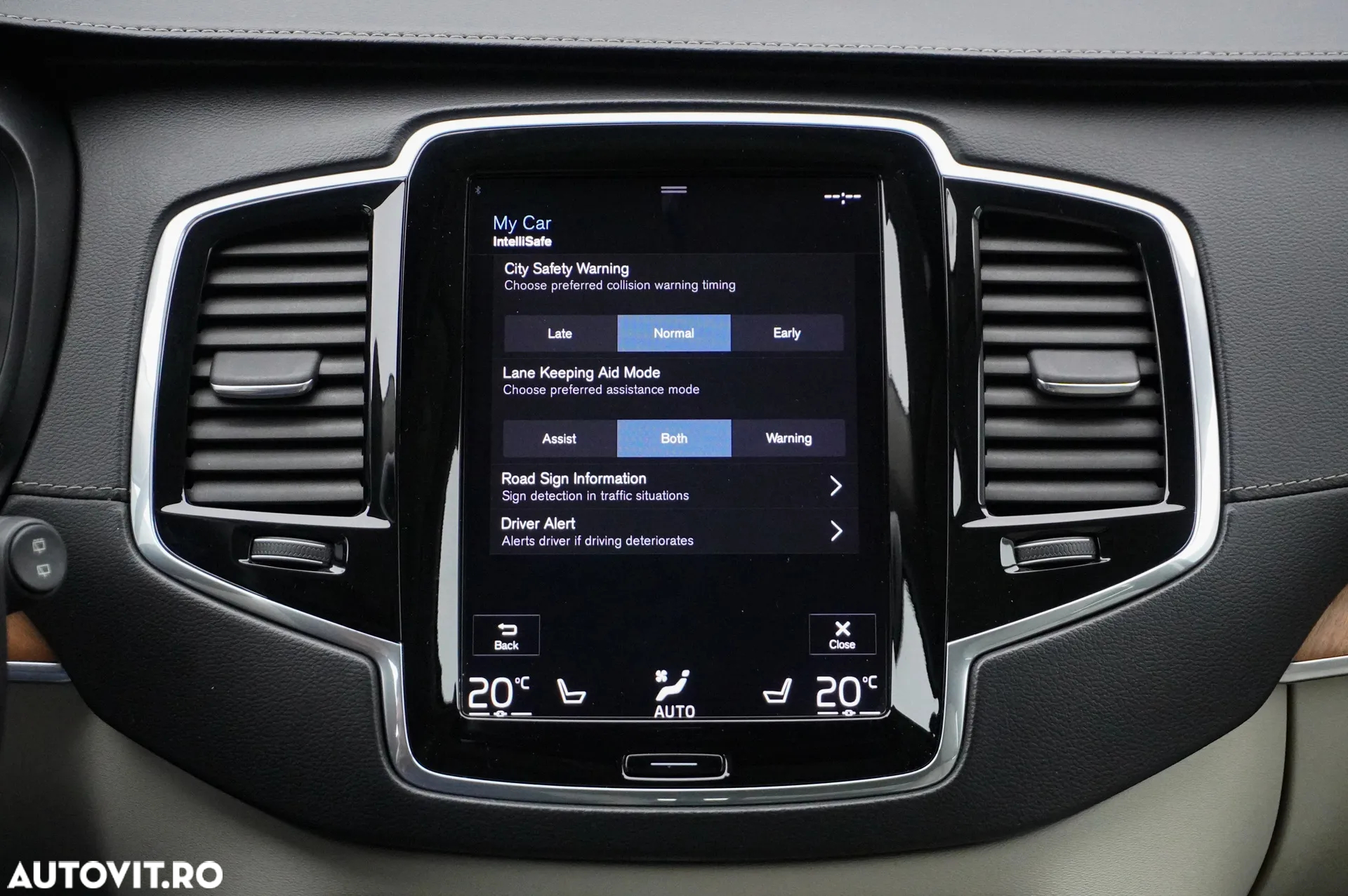 Volvo XC 90 D5 AWD Inscription - 28