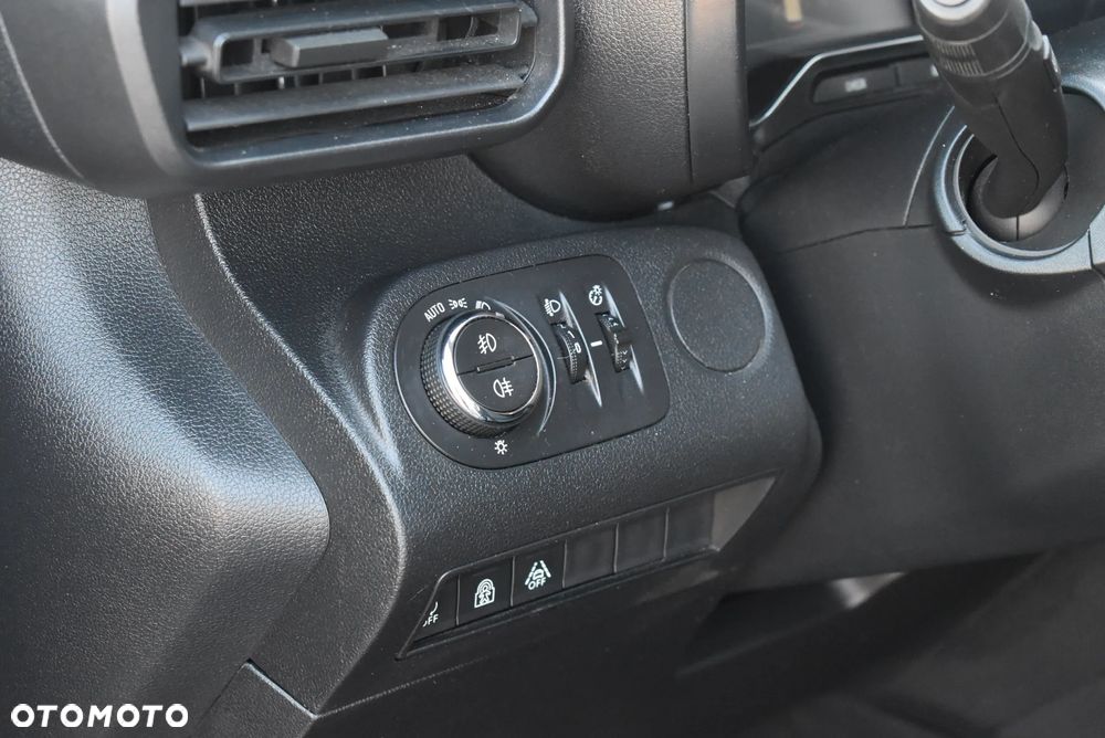 Opel Combo 1.5 D Start/Stop Innovation - 10