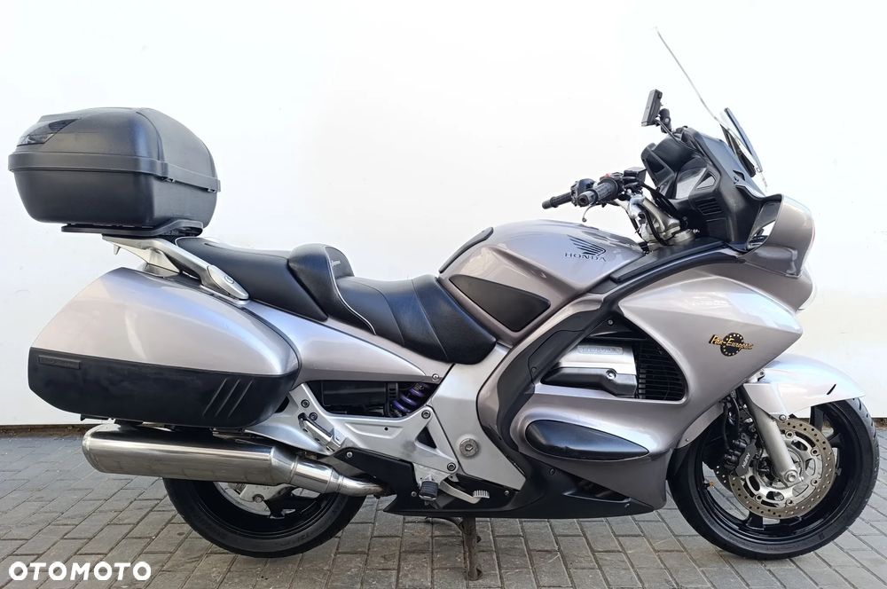 Honda ST - 7