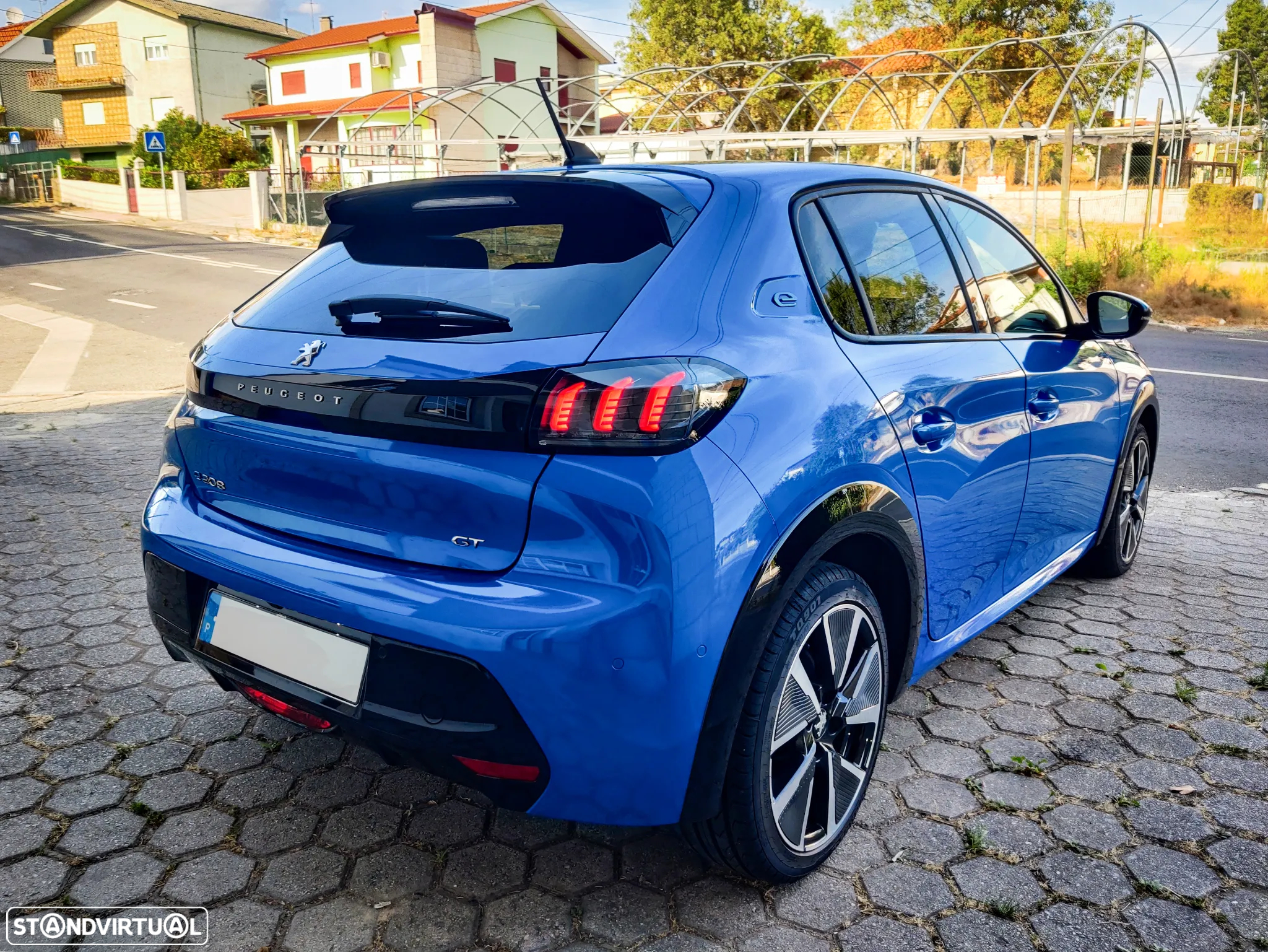 Peugeot e-208 50 kWh GT - 5