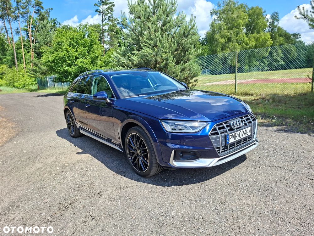 Audi A4 Allroad - 12