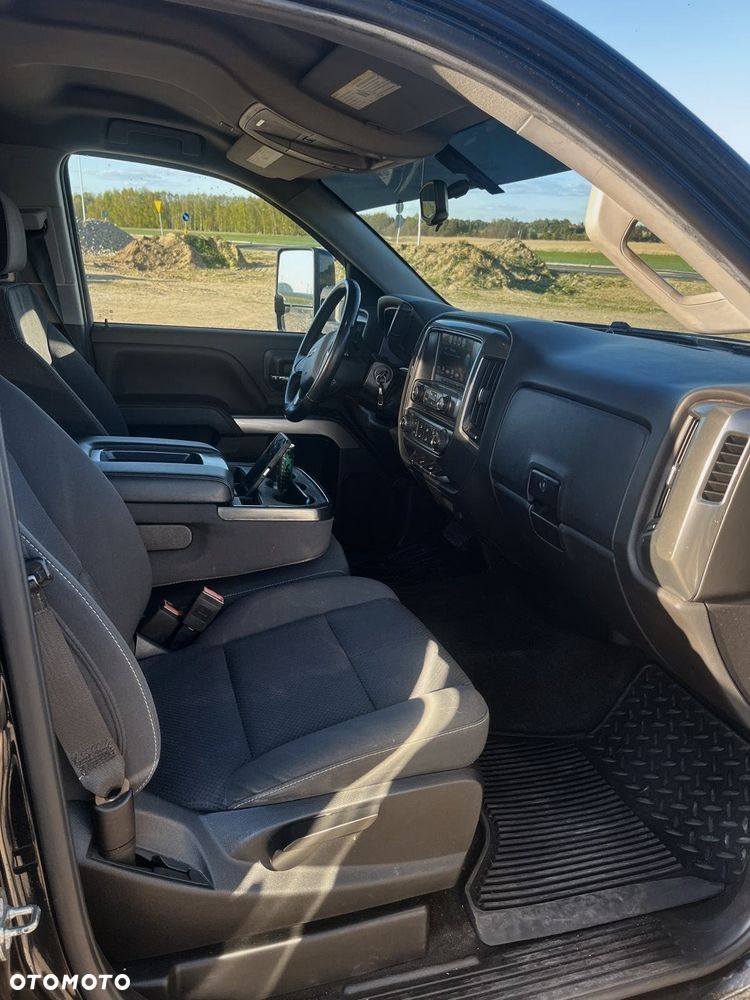 Chevrolet Silverado - 9